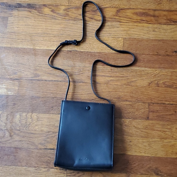 Steven Alan Leather Crossbody w Back Pocket - Picture 3 of 7